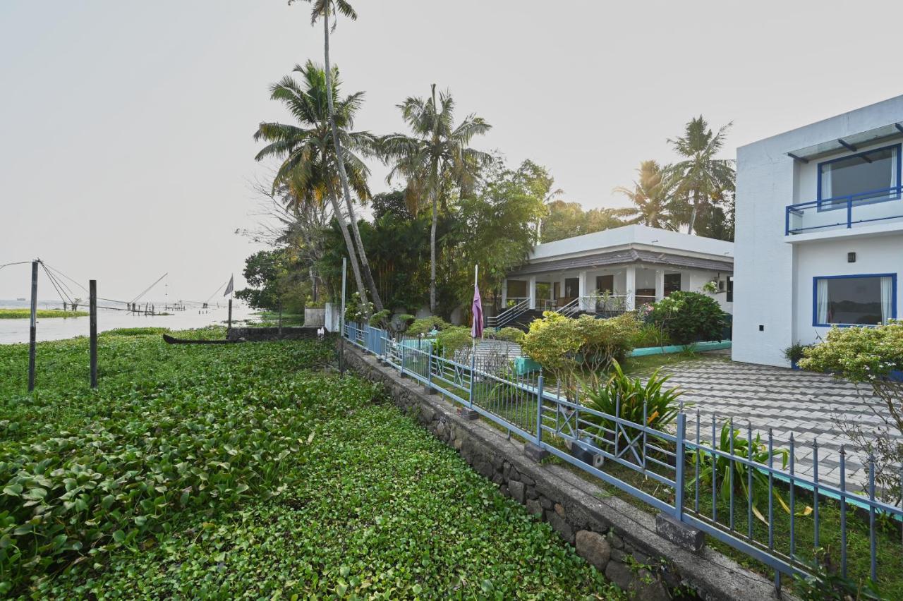 Seclude By The Lake, Alleppey Hotel Alappuzha Exterior photo